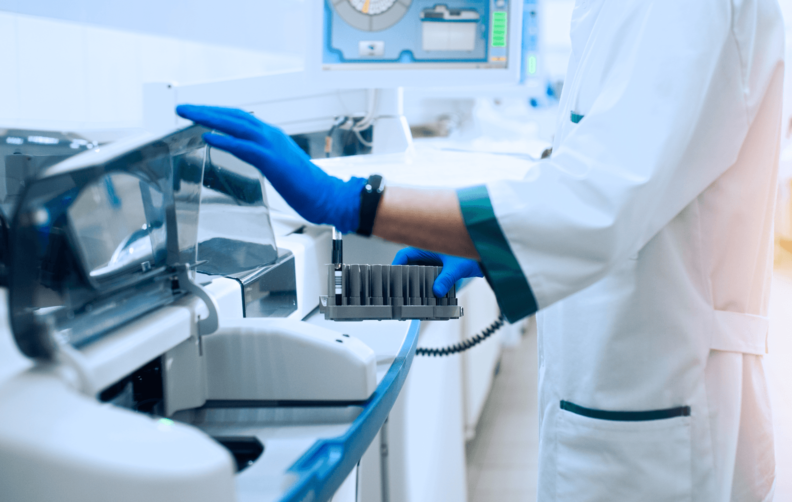 XENON WEHI Laboratory Assistant In Rubber
